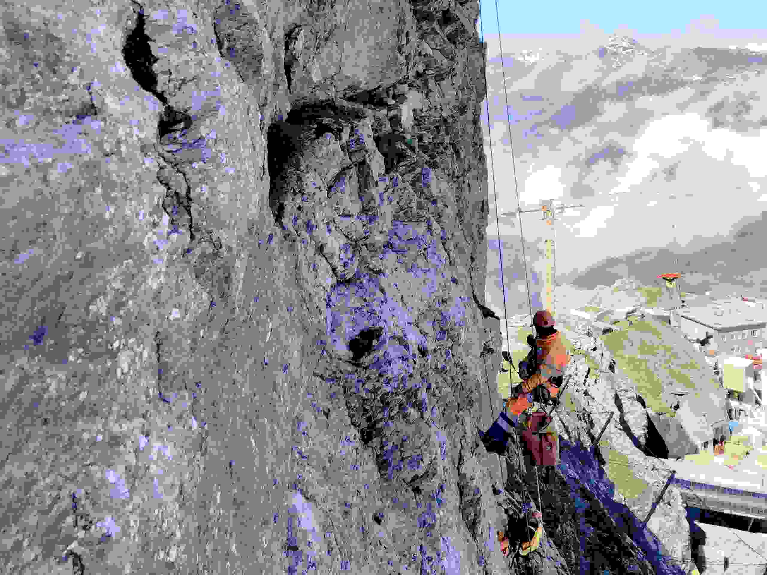 Felssicherung im Bereich der neuen Bergstation EigerExpress.