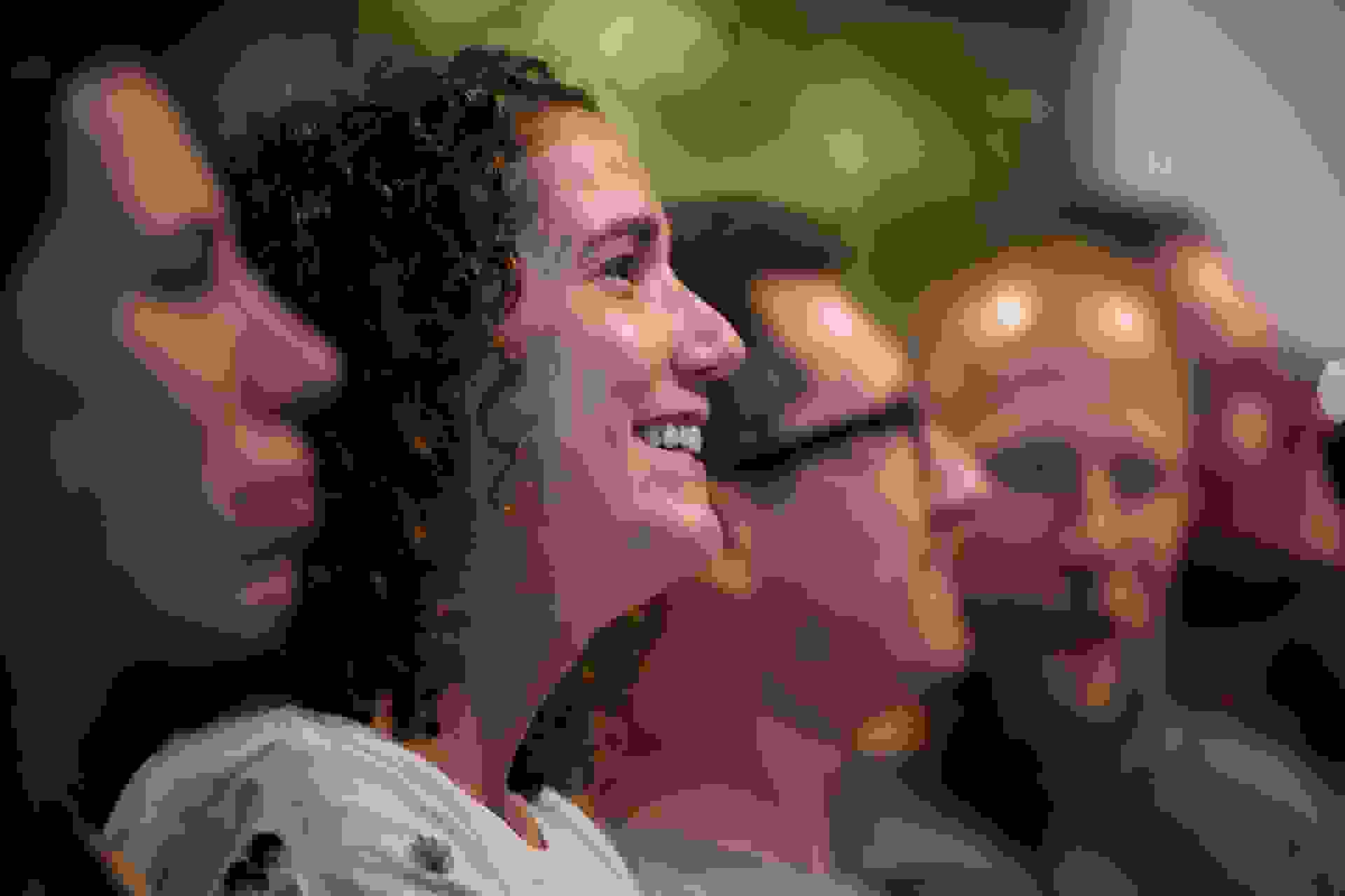 Visages satisfaits dans le public du GEOFEST 2024.