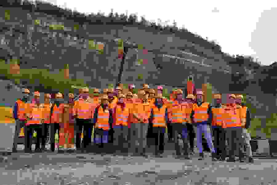 Gruppenfoto der teilnehmenden GEOTEST Mitarbeitenden.