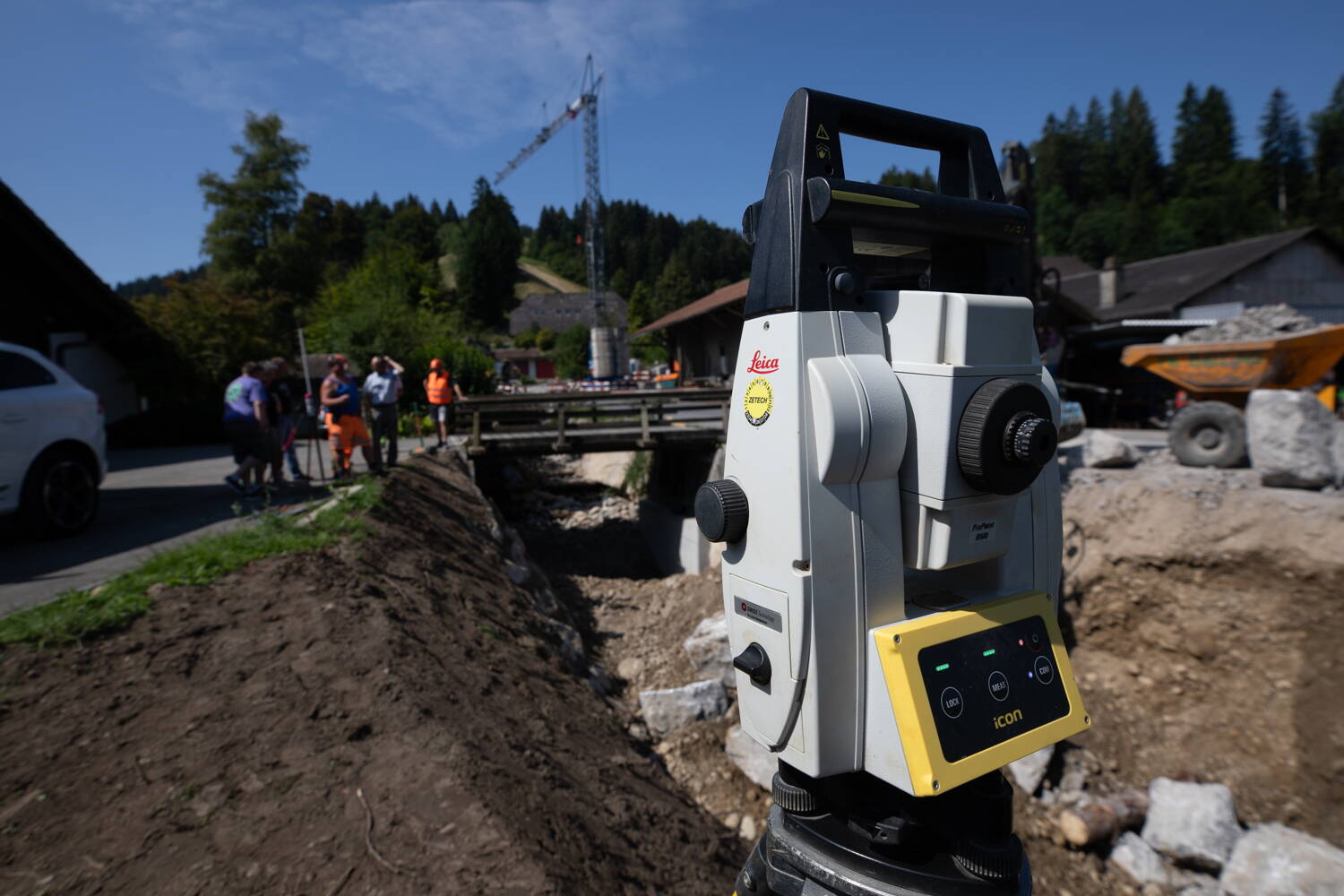 The work is proceeding according to plan. The work is proceeding according to plan.