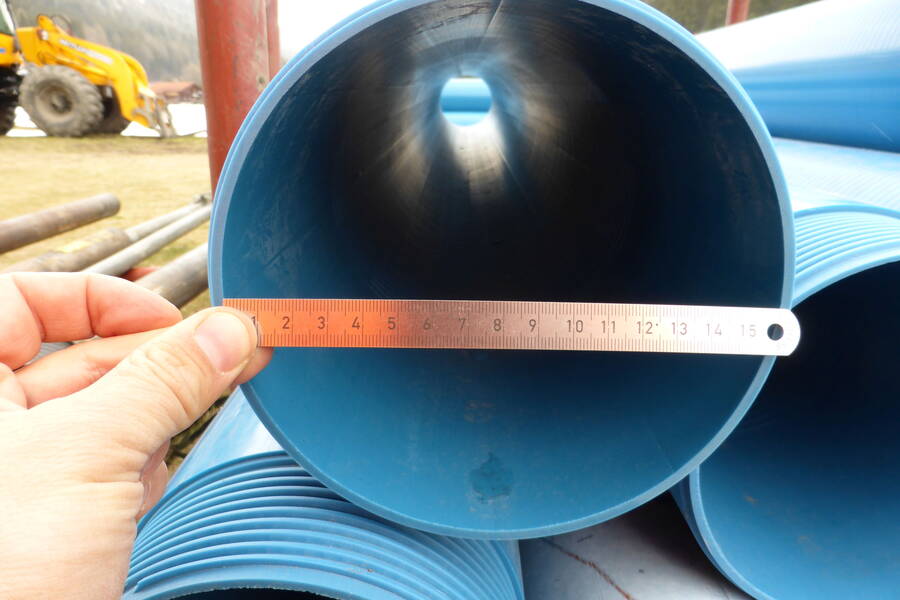  Pour le tubage du puits, on utilise généralement des tuyaux en PVC: ils se distinguent par une grande durée de vie pour un coût très raisonnable. 