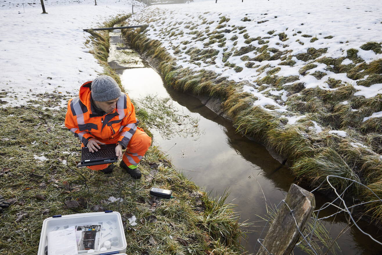 Groundwater + Geothermal energy Groundwater + Geothermal energy