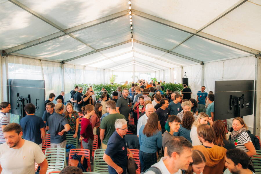 Die Diskussion zum Thema “Neugierig” verläuft angeregt. 