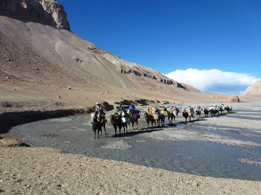 Yarkant River, China  Materialtransport zum Kyagar-See.