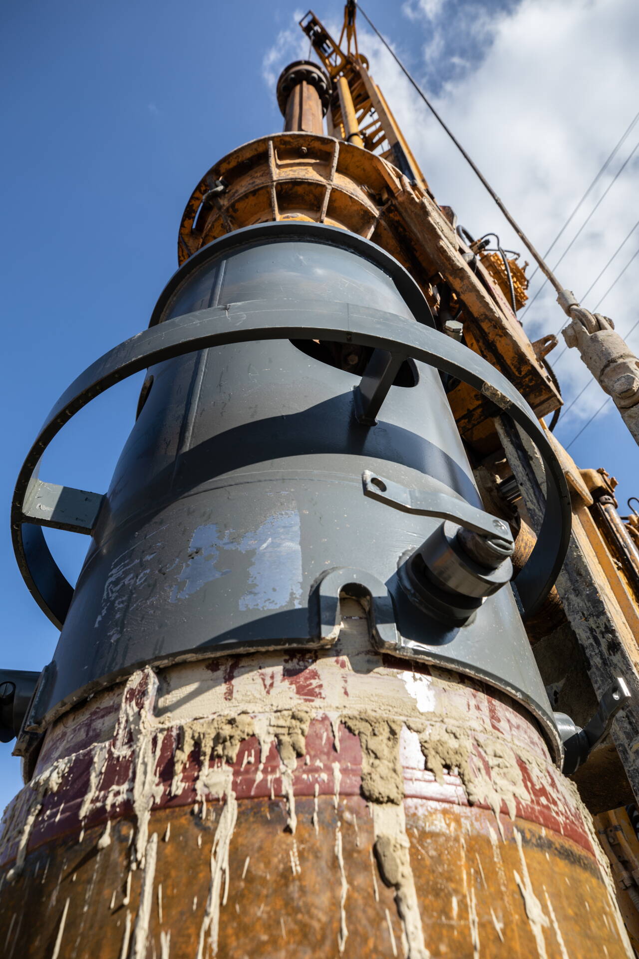 The large drilling rig... The large drilling rig...