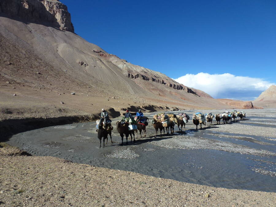 Materialtransport zum Kyagar-See. Materialtransport zum Kyagar-See.