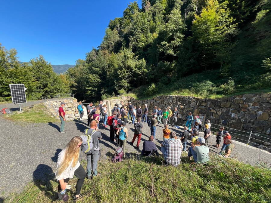 Bei blauem Himmel herrschten perfekte Bedingungen für die Exkursion. Bei blauem Himmel herrschten perfekte Bedingungen für die Exkursion.