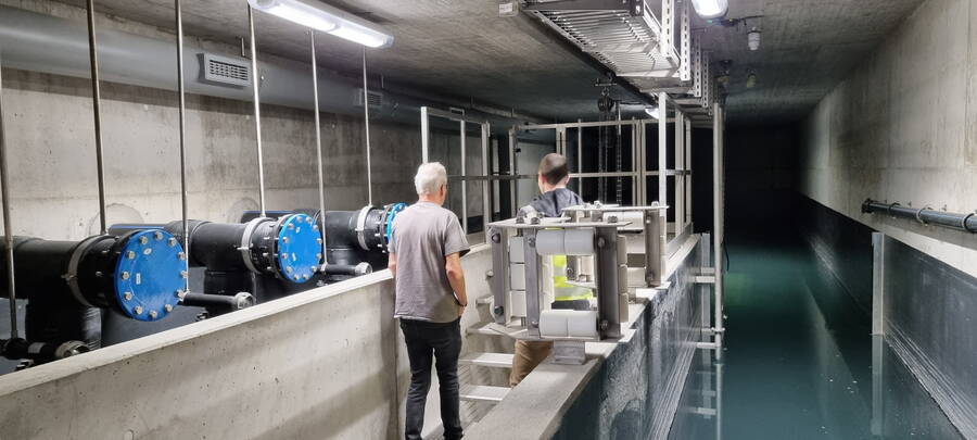 Blick ins Entwässesrungsbauwerk. Blick ins Entwässesrungsbauwerk.