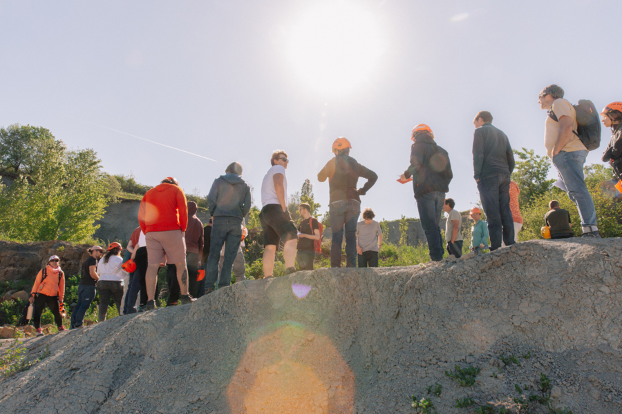 Une excellente excursion qui a non seulement renforcé la cohésion du groupe, mais a également offert de nombreuses informations et découvertes intéressantes. Une excellente excursion qui a non seulement renforcé la cohésion du groupe, mais a également offert de nombreuses informations et découvertes intéressantes.