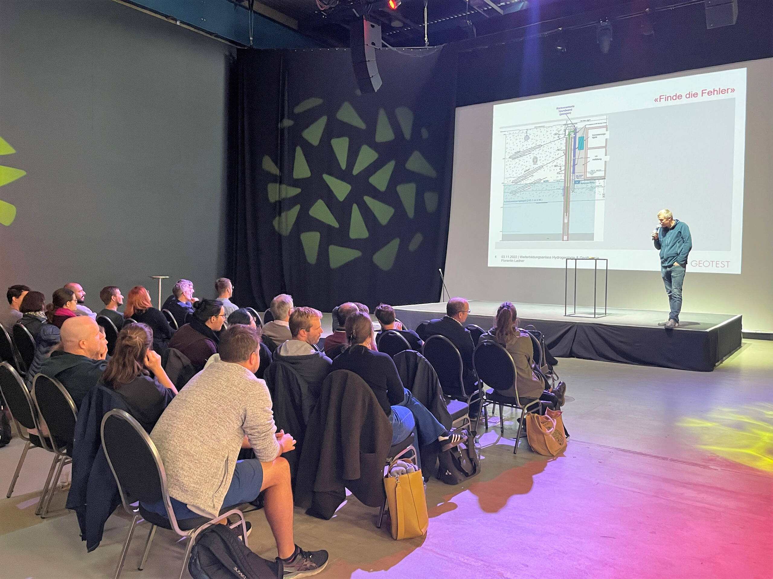 Internes Fachreferat von Florentin Ladner vom Standort Basel. Internes Fachreferat von Florentin Ladner vom Standort Basel.