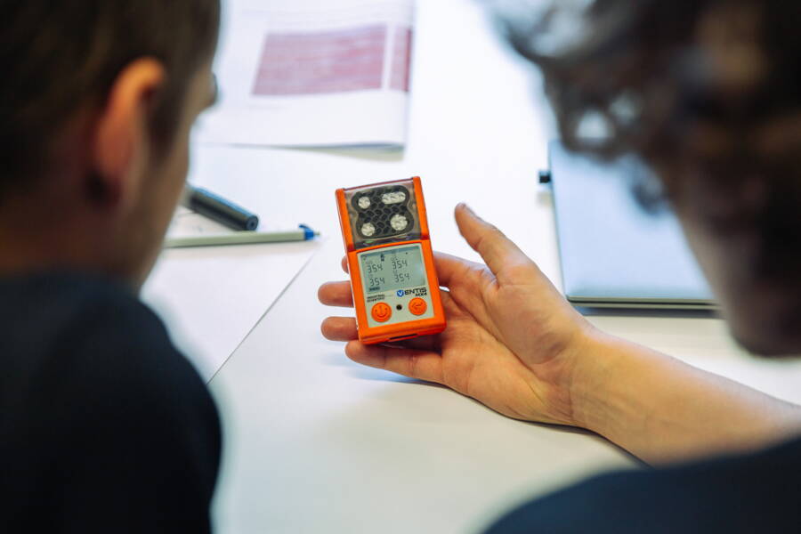 Un détecteur de gaz doit être calibré avant d'être utilisé. 