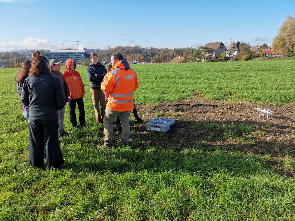 Zukunftstag 2022 Am nationalen Zukunftstag begleiten acht neugierige Kinder ihre Eltern zur Arbeit bei der GEOTEST AG.